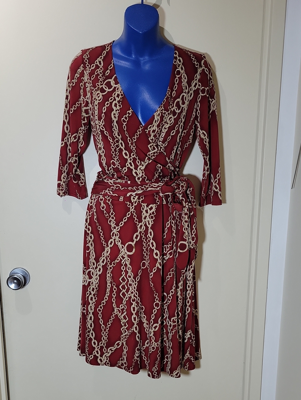 Beautiful Burgundy Chainlink Dress